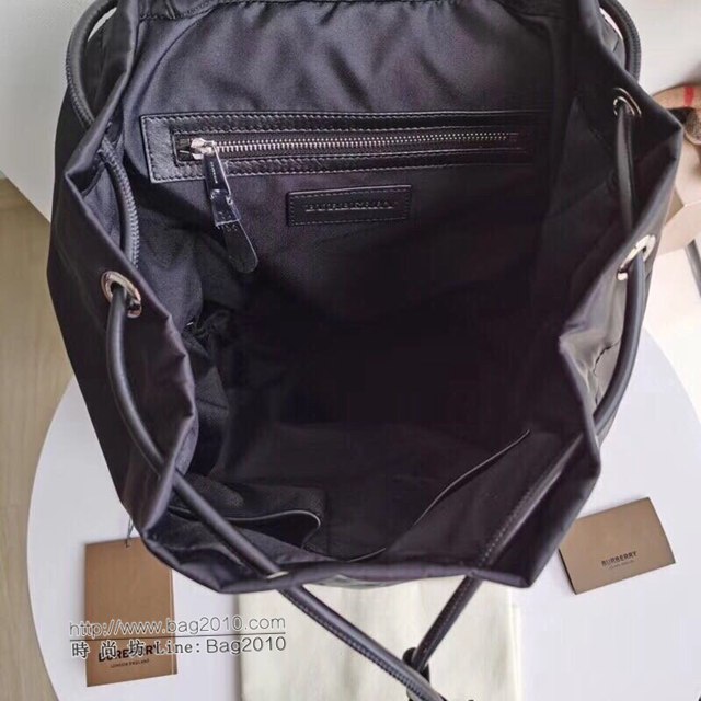 Burberry專櫃新款雙肩包 巴寶莉黑色帆布軍旅背包  db1204